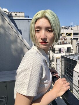 ベチカ(vetica) ハイトーングリーンのミニボブスタイル