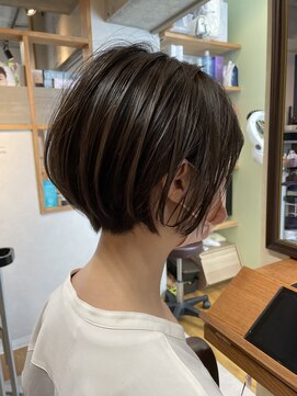 トゥーリ 二日市店(tuuli) 20代30代40代50代ひし形デジタルパーマエアリーミディ黒髪