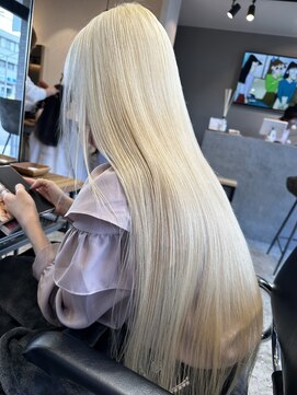 ヘリム(HELIM) グレージュ/ミルクティーグレージュ/ダブルカラー/ブリーチあり