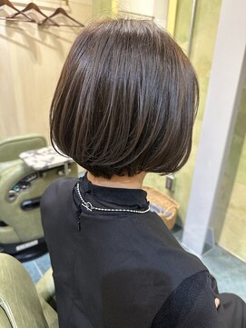 グレースマンカフェ(GRACE MAN CAFE) 重ためショートボブスタイル