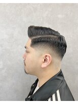 フラット(FLAT)&nbsp;ポンパドール×スキンフェード