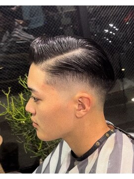 フジヤマ バーバー ショップ(FUJIYAMA BARBER SHOP) ミドルフェード