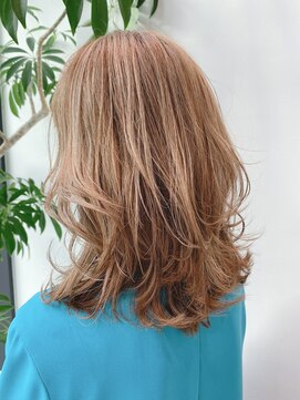 ステア ケース(stair case) 【NATASHA】銀座レイヤーカット/20代/30代/40代/50代