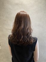 ヘアーアンドメイクトラスト(HAIR&MAKE TRUST)&nbsp;セミロング/ベージュ/イルミナカラー/アディクシーカラー