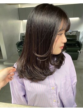 リール(rire) 卵型ホワイトグレージュミニウルフデジタルパーマチェリーブラウ