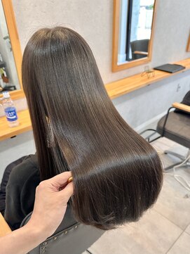 バートランド 白楽(Bertland) 島田/髪質改善 縮毛矯正 艶髪ストレート グレージュ 白楽