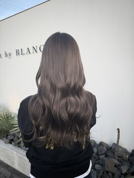 ミルクティグレージュ×ロングヘア