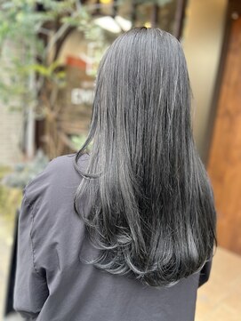 エマ 浦上駅前店(EMMA) ブルーブラック×レイヤーカット