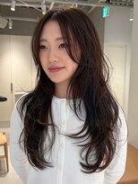 テクネ 天神大名(techne)&nbsp;天神大名レイヤーカット大人レイヤーくびれヘアロング今泉