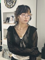 クイン(qin)&nbsp;ブリーチデザイン×リラックスパーマ