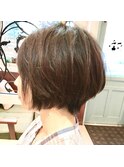 ショートボブ