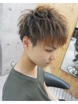 ヘアテリア リュウ 大塚(hair teria ryu)&nbsp;ゆるツイスト束感セット×ツーブロ刈り上げスタイル