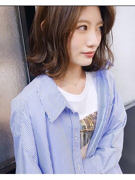ミント 鳳(Mint.) 20代30代40代ブリーチなしオリーブグレージュくびれミディ