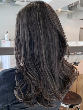 ティータ(teeta) [外国人風]コントラストハイライト