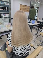 アジールヘア 所沢プロペ通り店(agir hair)&nbsp;ナチュラルベージュミルクティーアッシュ１０代２０代