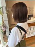 オリーブベージュ×ボブ
