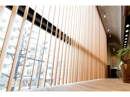 ディオ(DiO)の写真