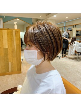 トッカ ヘアアンドトリートメント 難波店 小顔似合わせカット愛されクールショート20代/30代40代50代/難波