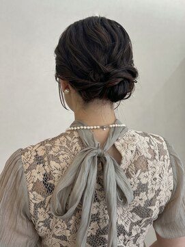 メル ヨコハマ(MeL) 緩めシニヨン