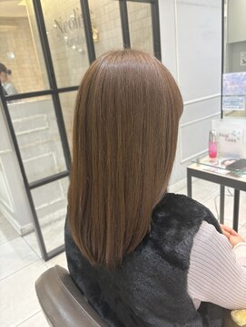 ネオリーブギンザ 銀座店(Neolive GINZA) 艶々に見えるチョコレートカラー　銀座