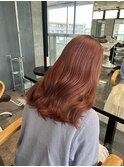 ピンクベージュ