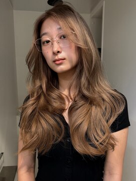 サンクプロジェクト(cinq PROJECT) 赤みを消してくれるくすみ感が人気のミルクティーベージュカラー