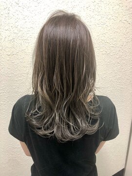 アチェロガーデン(Acero Garden) ロブレイヤー×バレイヤージュ