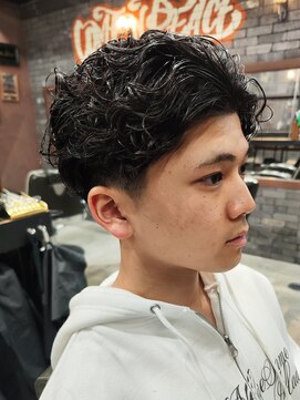 スリーセント 栄(3/cent) サーフカール/テーパーフェード/スパイラルパーマ