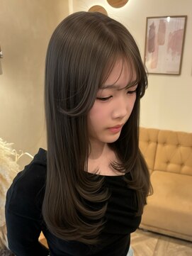 LUVISM 栄店/名古屋/ダブルカラー/ブリーチ/顔周りレイヤー/学割【5月1日OPEN(予定)】 レイヤーカット/グレージュ/ブリーチ/yuria