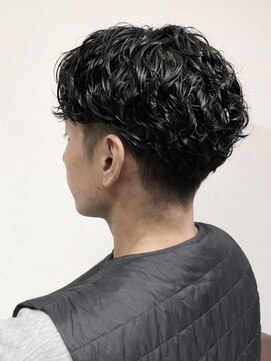 キリ 逗子(kiri) 逗子葉山メンズパーマクリームパーマ波巻きパーマメンズ眉毛R144