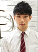 毛流れハンサムショートツーブロックパーマメンズ黒髪爽やか