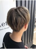 ベージュ×マッシュ