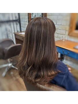 美容室ポール 西葛西店(PAUL) オリーブカラー　ハイライトカラー　西葛西美容室　学割U24