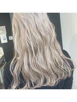 カーサ 西大寺南ロータリー店(casa) hightone beige