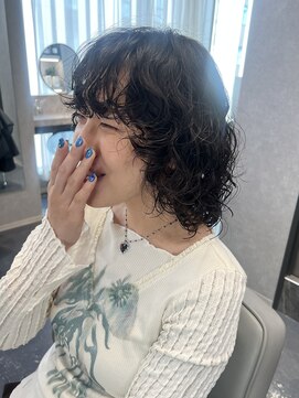 リラス 博多(rilas) レイヤーパーマ/ウルフパーマ/クセ毛風/イメチェンヘアスタイル