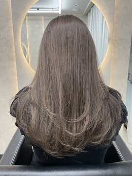 ルノン(LUNON) イメチェンヘアスタイルホワイトブロンド外ハネボブ美髪のススメ