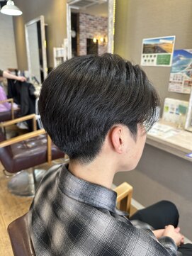 ヘアーメイクロージー 八軒店 (HAIR MAKE ROSY) ツーブロマッシュフェードカットU24ツイスパフェザーパーマ