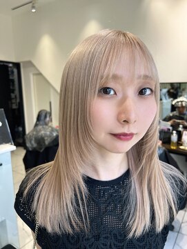 エンブリーチ バイ タグ 樟葉(enn. bleach by t.a.g) ハイトーン ミルクティーベージュ