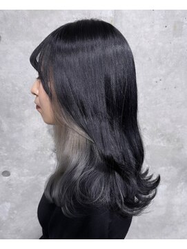 カリーナコークス 原宿 渋谷(Carina COKETH) ホワイトベージュイヤリングカラー