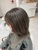 ルシエバイファブリック(Lucie by fabrique)&nbsp;レイヤー×シルバーグレージュ