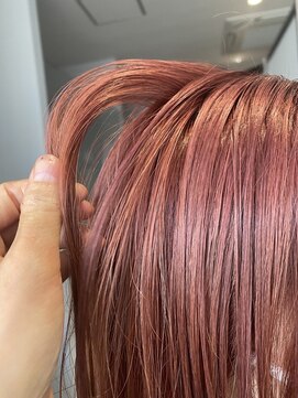 ビーヒアナウ N゜03 金沢駅西店(BE HERE NOW) apricot pink