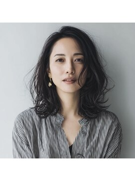 エレガントミディアムヘア40代50代60代