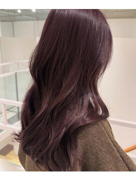 上品さと艶を仕込む、ラベンダーピンク