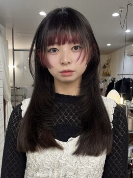 カルテ(QUARTE) 顔まわり裾カラー ボルドーカラー