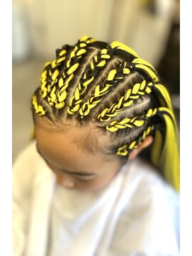 ヘアーサロン ポラリス(POLARIS) エクステ入りハーフコーンロウ