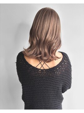 ヘアーメイク ラグズ(Hair Make Luxtz) ベージュ/ハイトーン/くびれヘア