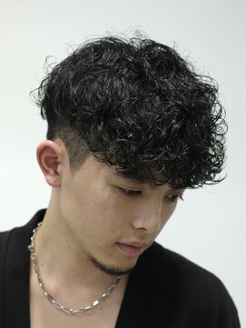 フィフスパーク(fifth PARK) 渋谷スペインカールツイストパーマフェードフリンジカット強め