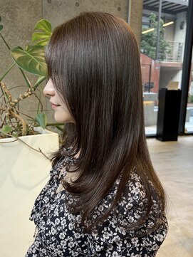 ラブクロムトーキョー オモテサンドウ(LOVECHROME OMOTESANDO) 大人かわいいミルクブラウンのレイヤーカット