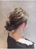 おだんごスタイル 結婚式アレンジ メッシーバン