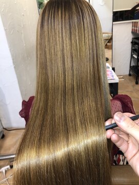 アコンプリッシュ 代官山 恵比寿(accomplish) プラチナミネコラ